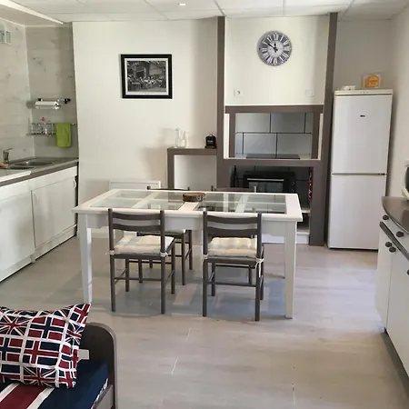 Apartment Mejane 23 *